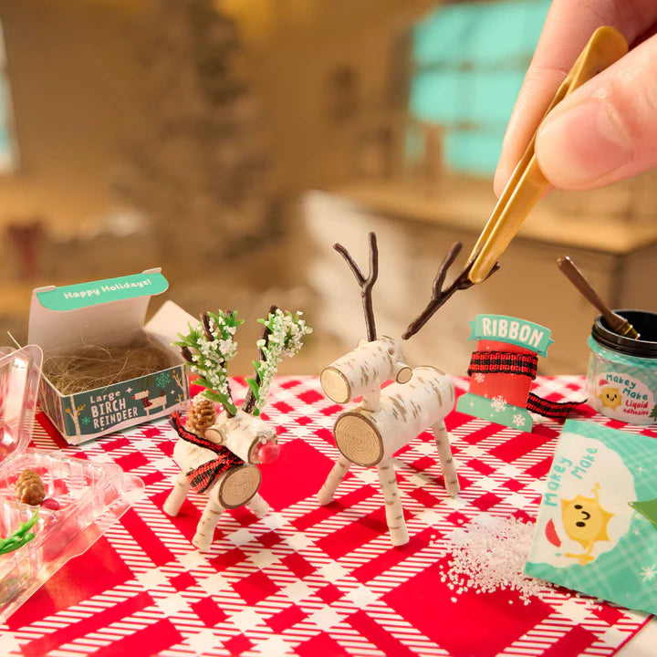 Miniverse Make It Mini Holiday Series 3 log reindeer variation surprise capsule front view