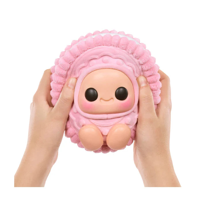 Hyojo Cookie Sandwich Series blind box collectible plush featuring cute expressive faces inside chocolate, pink, and vanilla cookie designs.