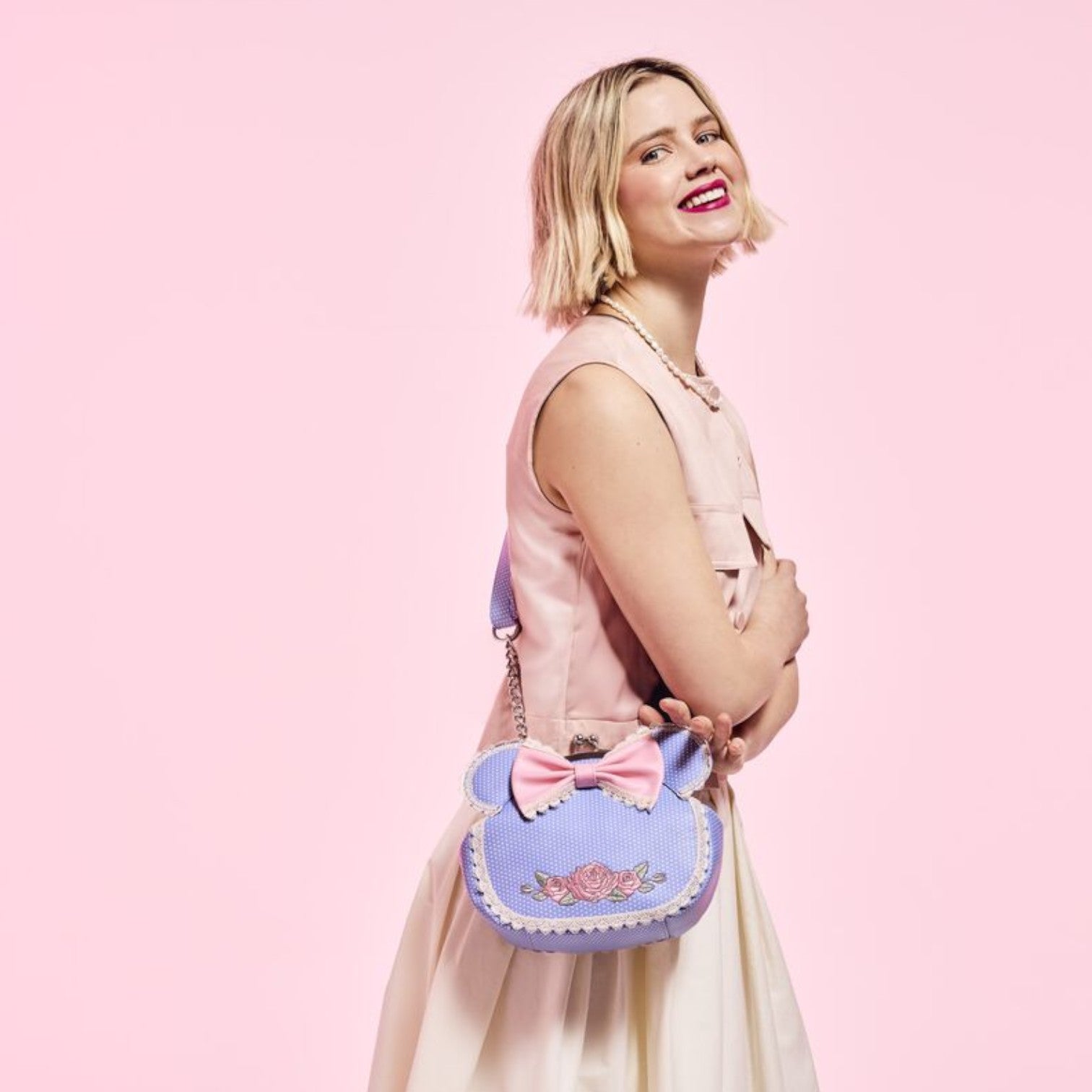 Loungefly Minnie Mouse Floral and Lace Kisslock Crossbody Bag image 1