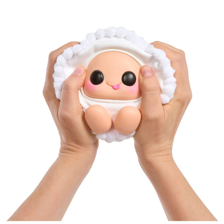 Hyojo Reese's Peanut Butter Cups Series blind box collectible plush featuring cute expressive faces inside milk chocolate, white creme, and gold peanut butter cup wrapper designs.